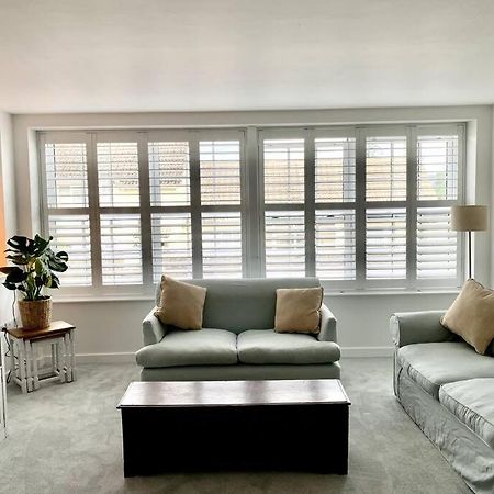 Newly Refurbished Uplyme Getaway Apartment Exterior photo